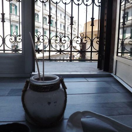 Domus Alma Acomodação com café da manhã Nápoles Exterior foto